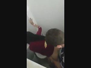 Spying on sex in toilet during party Picture 3