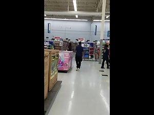 Security takes naked woman out of big store Picture 2