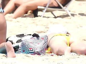 Her round butt left a nice impression Picture 3