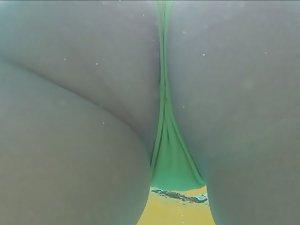 Hottest bubble butt in swimming pool Picture 2