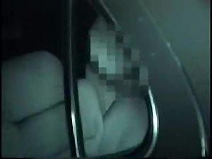 Voyeur spies a night time fuck in the car Picture 3