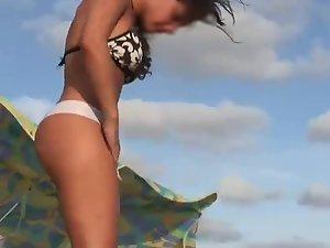 Flawless cameltoe on a beach pussy Picture 2