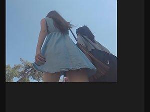 Teen girl fails to protect her upskirt Picture 1