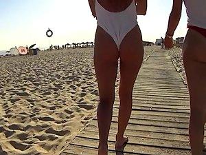 Ass in white bikini can't be explained with words Picture 5
