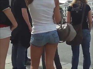 Magnificent asses followed on the street Picture 4