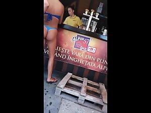 Best ass of the entire water park spotted in store Picture 4