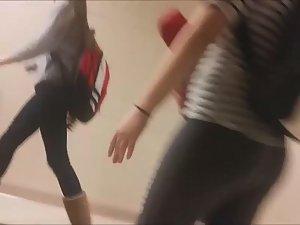 Schoolgirl's big butt in tights Picture 2