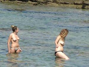 Peeping on three gorgeous teens in topless Picture 2