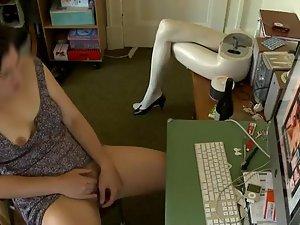 Spying on sister while she watches porn Picture 7