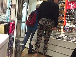 Hard to pick which one is fitter Picture 6