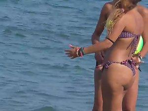 Bubbly butt cheeks falling out of bikini Picture 6