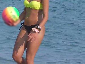 Bubbly butt cheeks falling out of bikini Picture 7