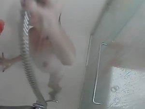 Hot girl spied dancing in the shower Picture 6