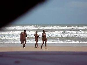 Group of nudists got filmed by a voyeur Picture 2