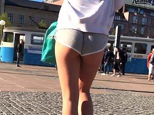 Super sexy teen girl in tiny cotton shorts Picture 5