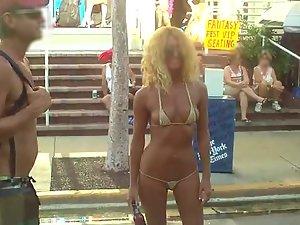 Sexy woman in a very skimpy bikini Picture 5