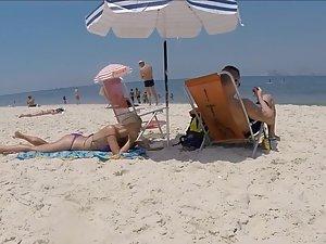 Girlfriend inspected behind boyfriend's back Picture 5