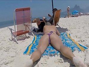 Girlfriend inspected behind boyfriend's back Picture 6