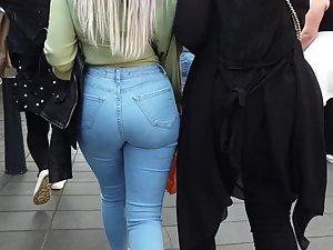 Blonde shorty got a bombastic big butt in jeans Picture 2