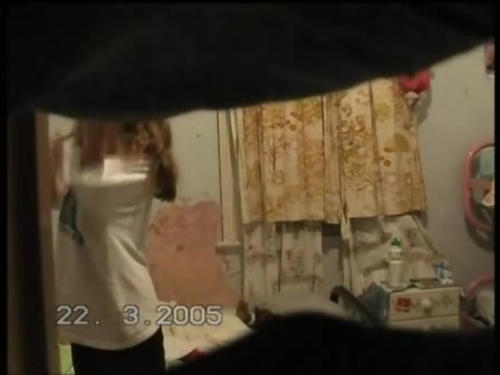 Соседка снятая на скрытую камеру