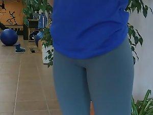 Cameltoe and gap between thighs Picture 3
