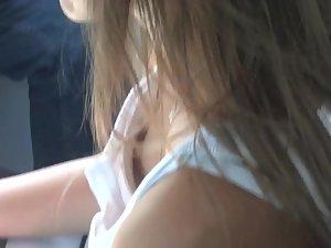 Good look on teen's tits down her blouse in train Picture 6