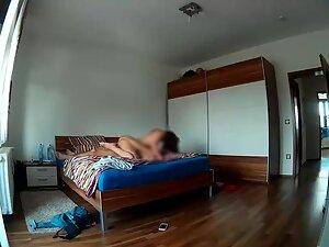 Hidden cam caught a sex marathon in bedroom Picture 4