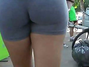 Sporty girl's firm ass cheeks get filmed
