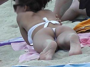 Beach ass that makes you want to lick it Picture 8