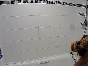 Petite girl spied while showering and washing butt crack Picture 8