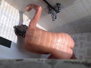 Peeping on hot naked body in the shower Picture 2