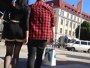 Sexy goth girl and her hipster girlfriend Picture 1