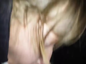 Sweetheart pleases her man in a car Picture 6