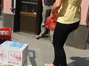 Big pale tits of hot waitress recorded by voyeur Picture 3