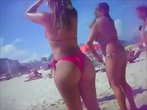Sexy brasilian asses on the beach Picture 6