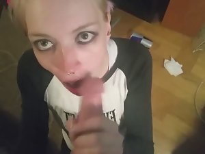 Punk girl with crazy eyes gives blowjob Picture 7