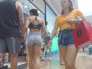 Fit shorty in shopping mall with her much taller boyfriend Picture 8