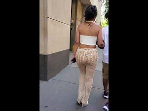 Attention whore parades her big butt Picture 5