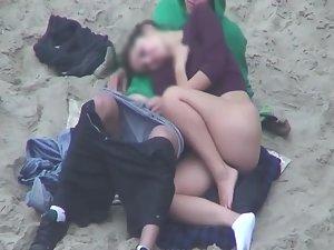 Girl was reluctant to have beach sex Picture 5