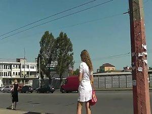 Upskirt peep on a sophisticated lady Picture 6