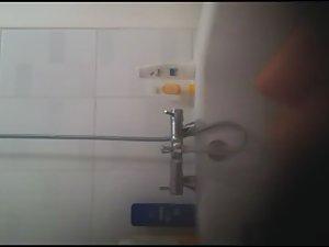 Peeping on her masturbating in a bath Picture 5