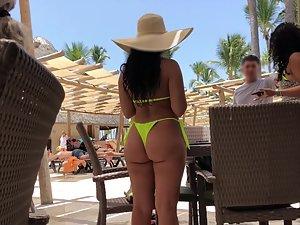 Hot bubble butt in a bar by the swimming pool Picture 3