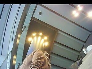 Upskirt of an expensive looking posh milf Picture 5
