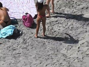 Topless and nudity of hot group of beach girls Picture 6