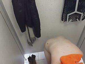 Tattooed naked girl in pool cabin Picture 5