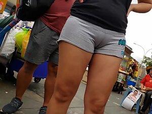Gigantic pussy cameltoe in cotton shorts Picture 3
