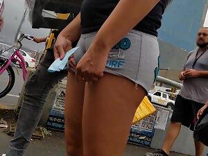 Gigantic pussy cameltoe in cotton shorts Picture 8
