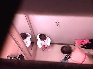 Sexy women in the dressing room Picture 3