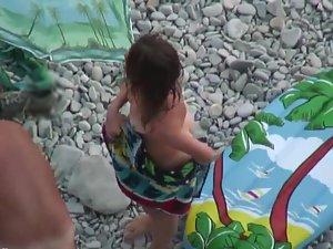 Incredible beach sex caught by voyeur Picture 7