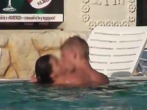 Sex caught in public swimming pool in front of everyone